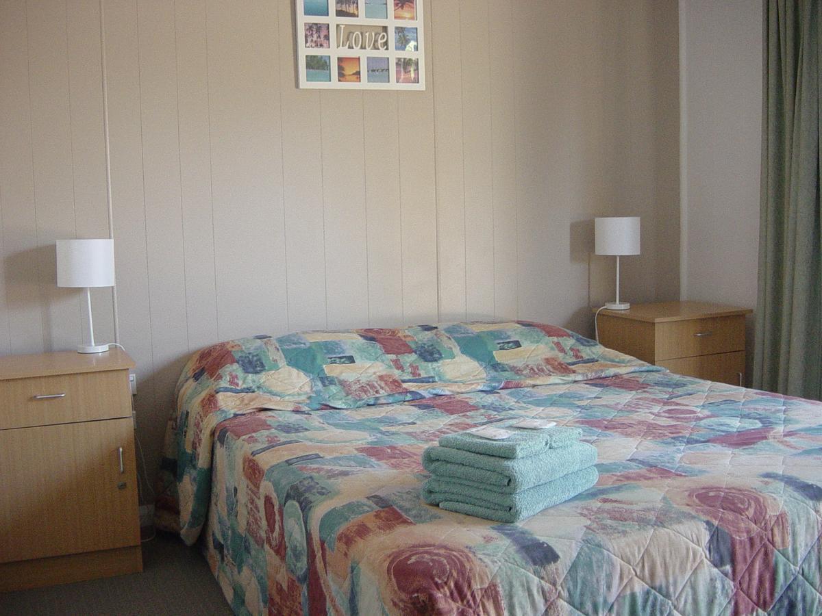 Greenacres Motel / Van Park Benaraby Extérieur photo